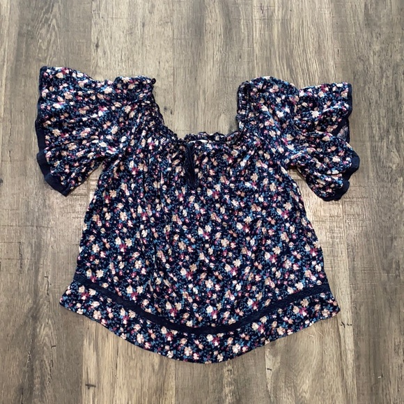 American Eagle Outfitters Tops - Floral Blouse